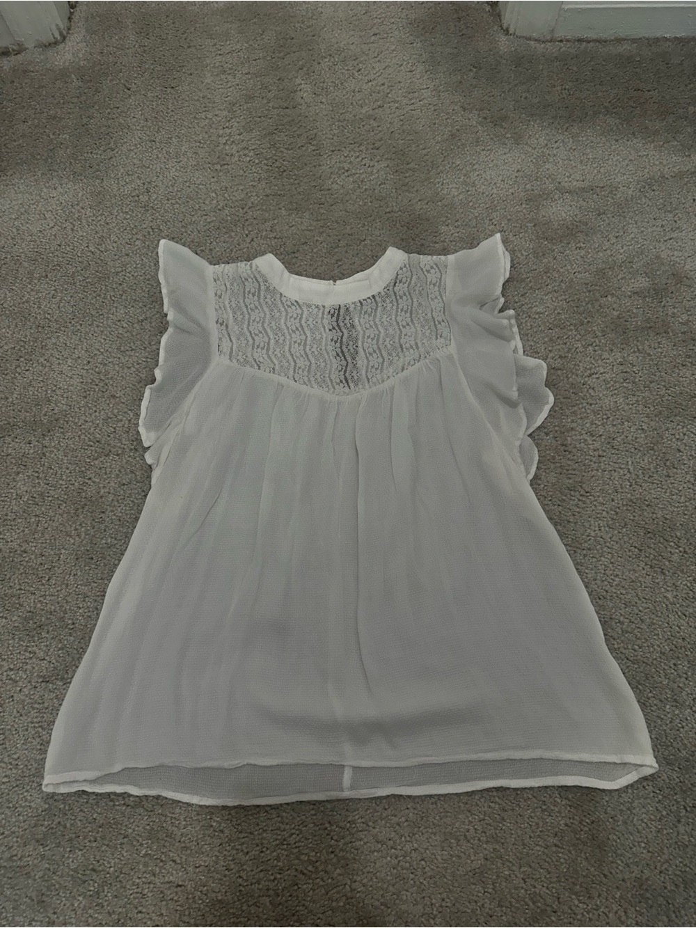 Hayden Los Angeles Lace Ruffle Sleeve Top in White Size Large - Picture 2 of 7